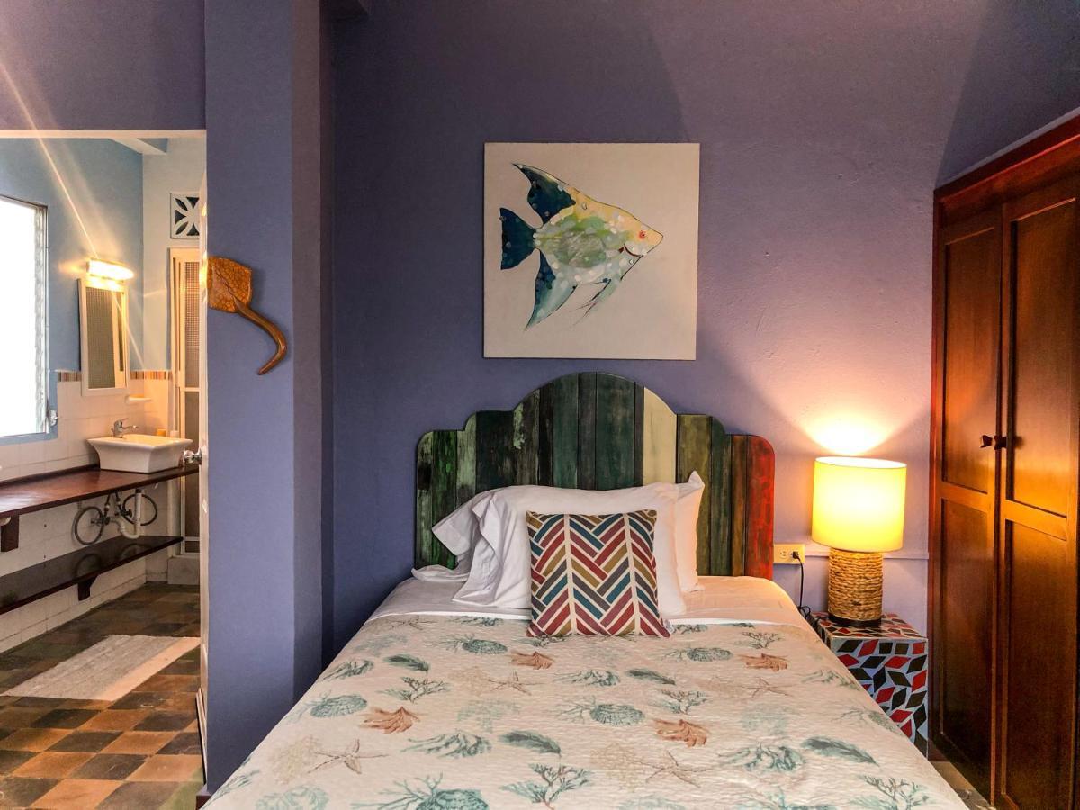 Casa Congo & Casa Rayo Verde - Restaurante - Galeria De Arte Portobelo Eksteriør billede