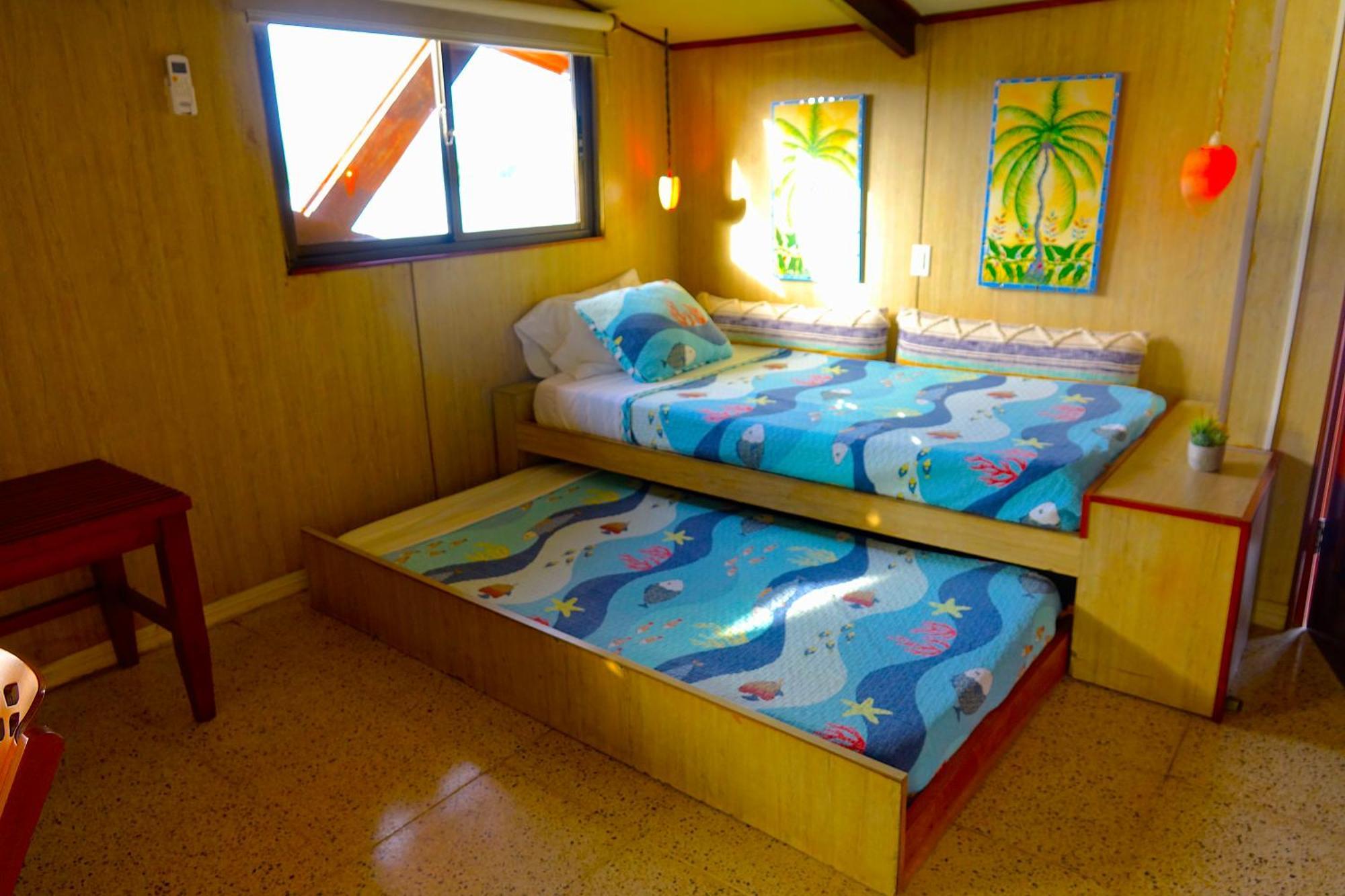 Casa Congo & Casa Rayo Verde - Restaurante - Galeria De Arte Portobelo Eksteriør billede
